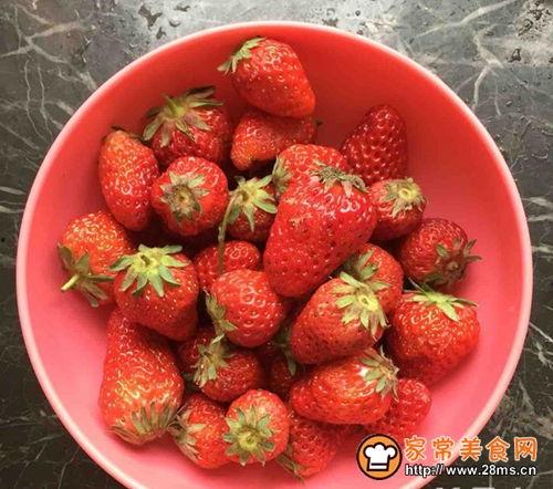 娱乐吃瓜军草莓果酱